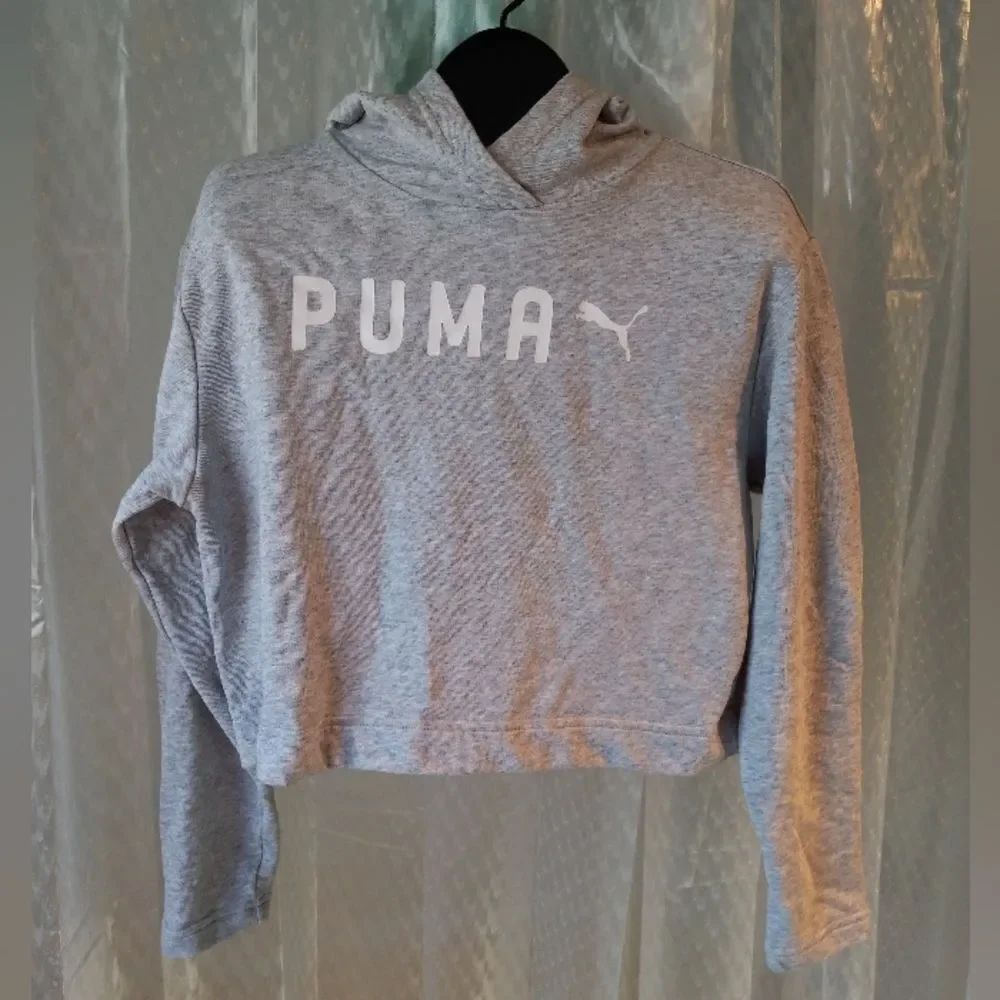 Puma Gray Cropped Hoodie Trendy Sz Small